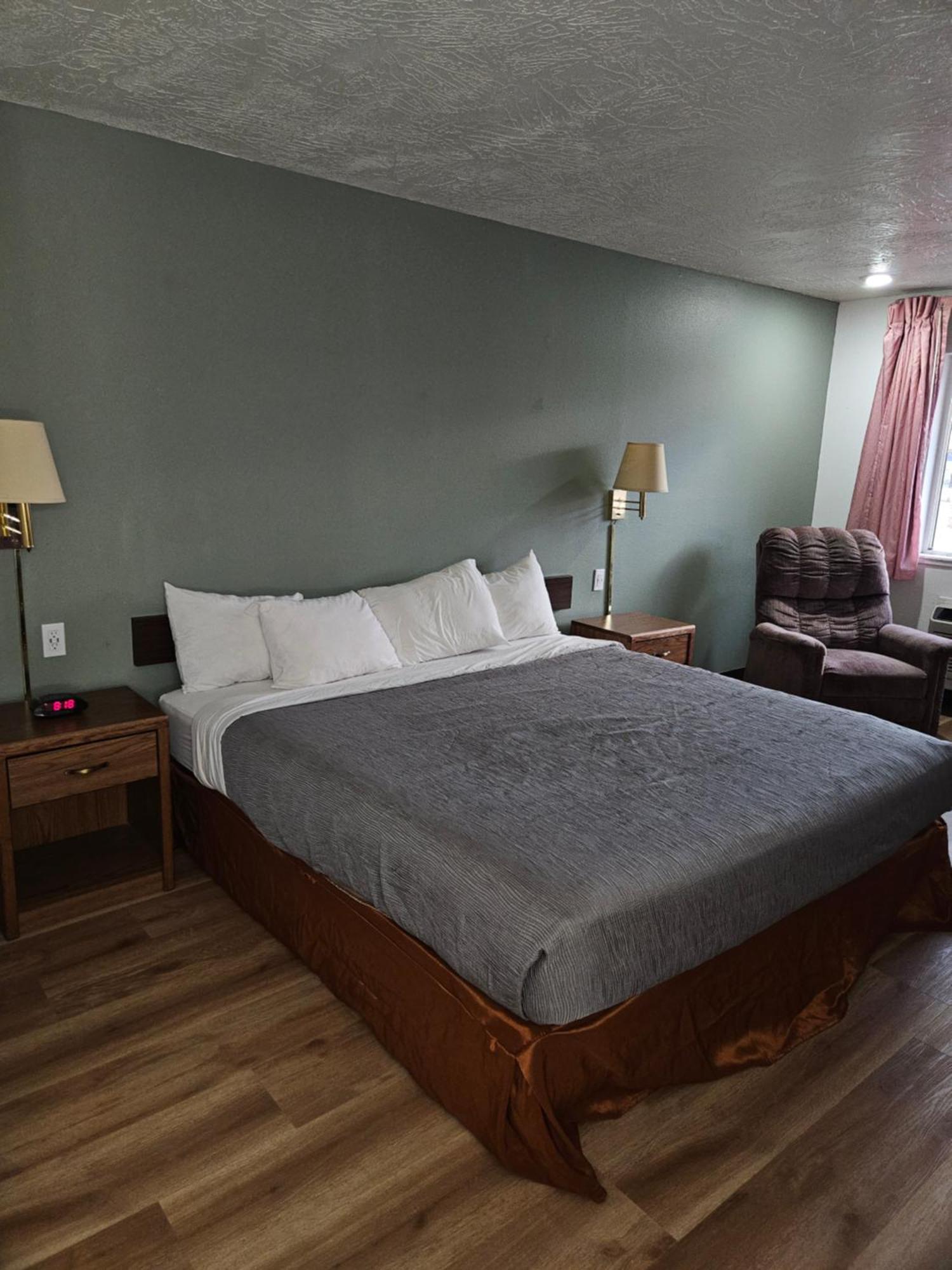 Hotel Zyva Beaver Bagian luar foto