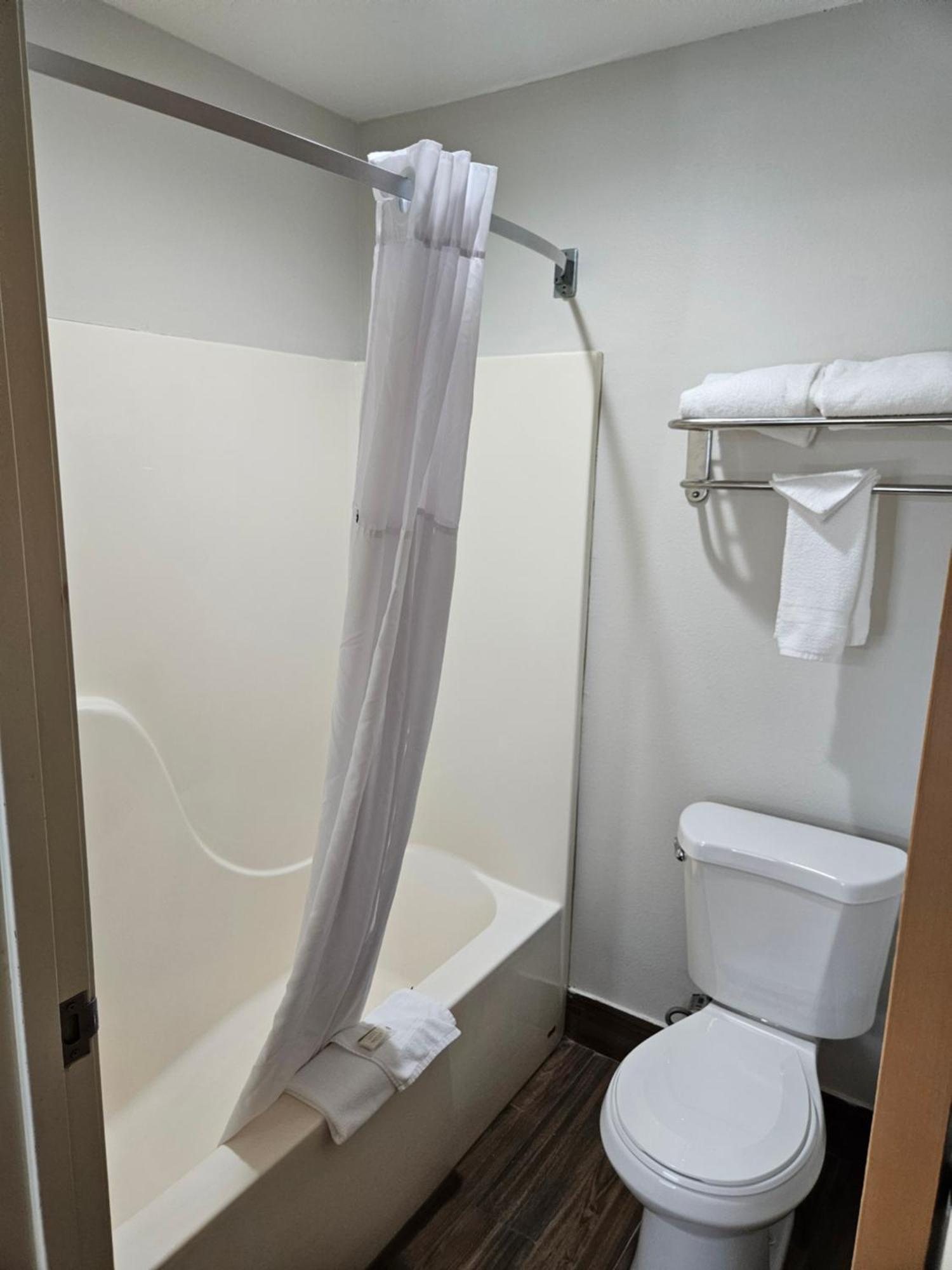 Hotel Zyva Beaver Bagian luar foto