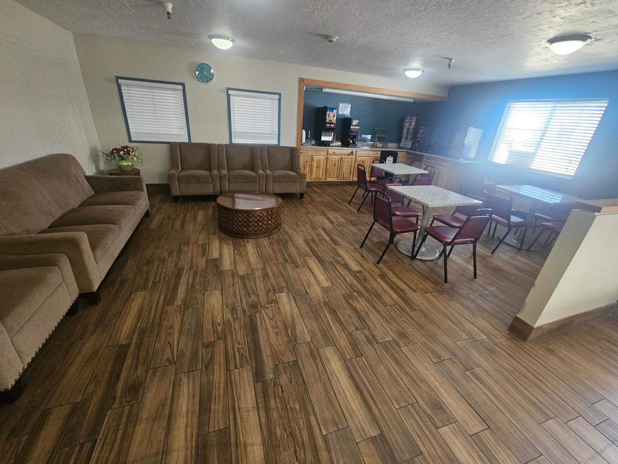 Hotel Zyva Beaver Bagian luar foto